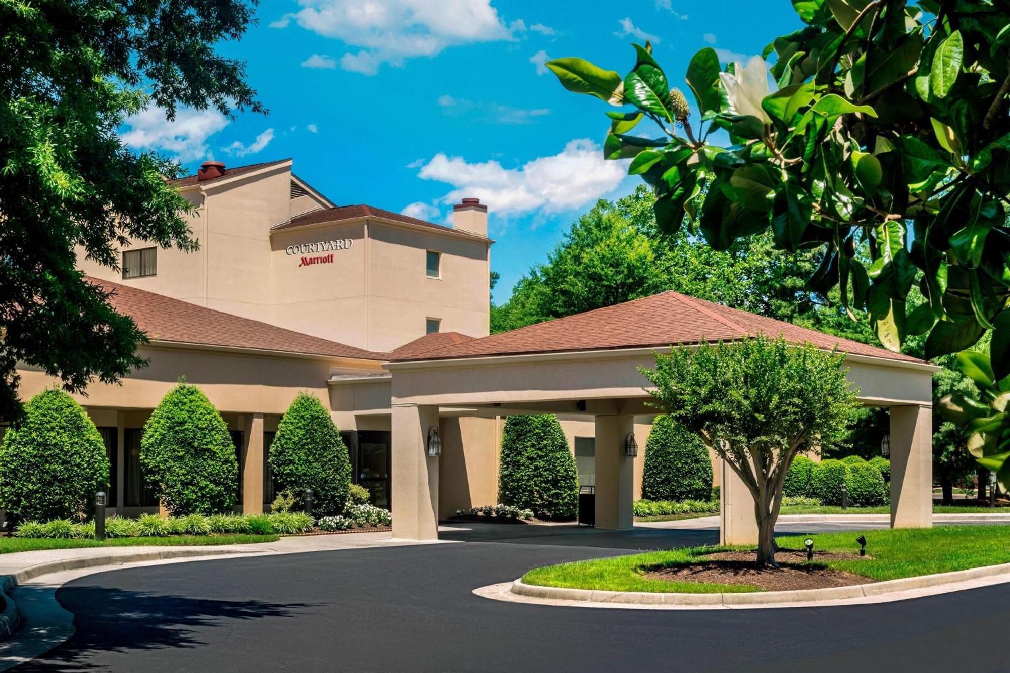 Courtyard Williamsburg - Busch Gardens Hotel Exterior photo